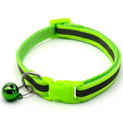 Collier réfléchissant coloré pour animaux de compagnie avec cloche